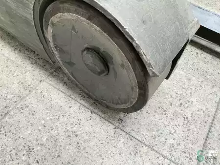 Carrelli retrattili 2014  Linde R16HD (17)
