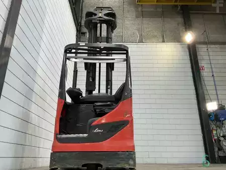 Carrelli retrattili 2014  Linde R16HD (6)
