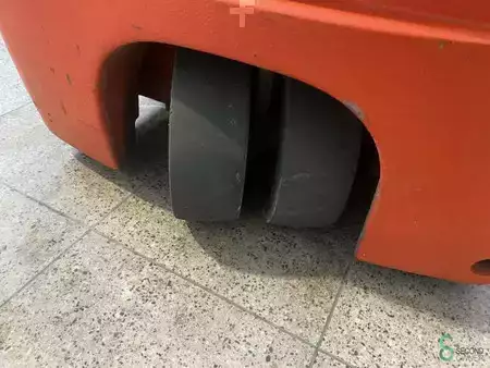 Elektryczne 4-kołowe 2019  Linde E 15 (16)