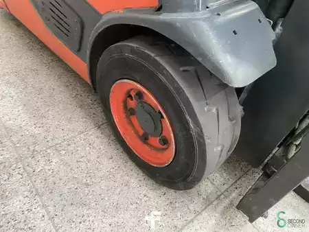 Elektryczne 4-kołowe 2019  Linde E 15 (18)