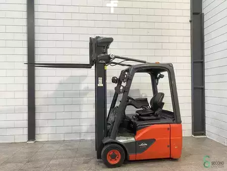 Elektryczne 4-kołowe 2019  Linde E 15 (6)