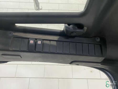 Empilhador a gás 2008  Linde H20T (13)