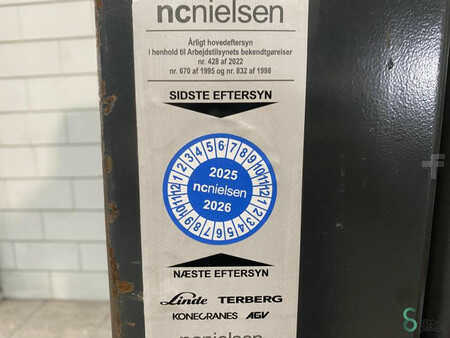 Empilhador a gás 2008  Linde H20T (16)