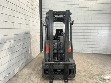 Empilhador a gás 2008  Linde H20T (4)