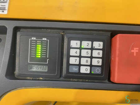 Hochhubwagen 2013  Jungheinrich EJC 112 (6)