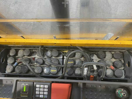 Stapelaars 2014  Jungheinrich EJC 112 (11)