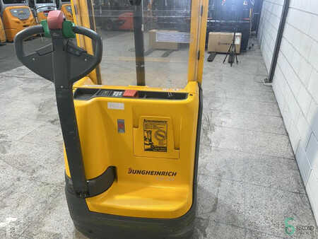 Stapelaars 2014  Jungheinrich EJC 112 (5)