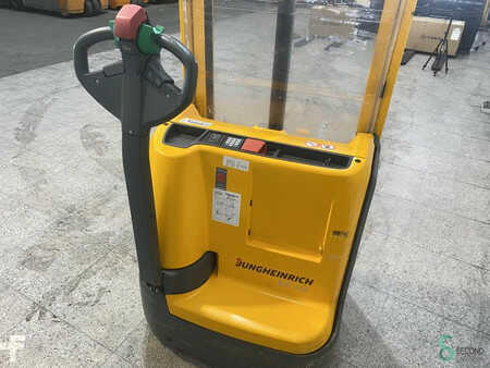 Stapelaars 2014  Jungheinrich EJC 112 (5)