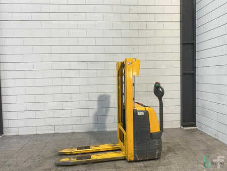 Stapelaars 2013  Jungheinrich EJC 112 (1)