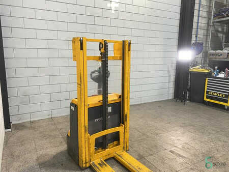 Stapelaars 2013  Jungheinrich EJC 112 (3)