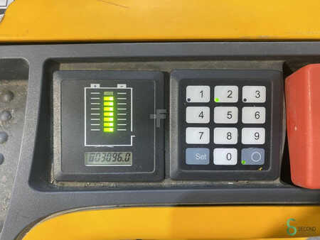 Stapelaars 2013  Jungheinrich EJC 112 (7)