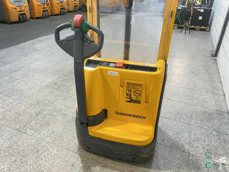 Stapelaars 2014  Jungheinrich EJC 112 (5)