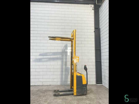 Hochhubwagen 2013  Jungheinrich EJC 112 (6)