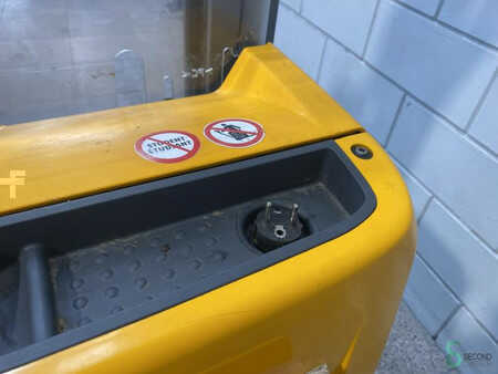 Stapelaars 2017  Jungheinrich EJC 112 (10)