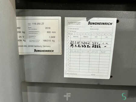 Hochhubwagen 2016  Jungheinrich EJC 112 (7)