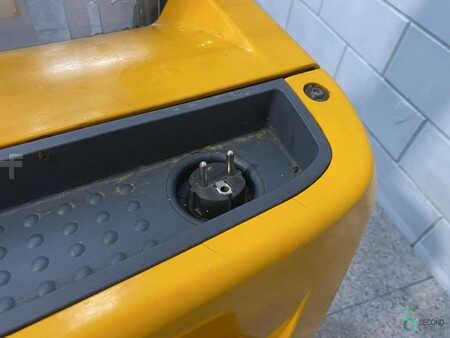 Stapelaars 2016  Jungheinrich EJC 112 (12)