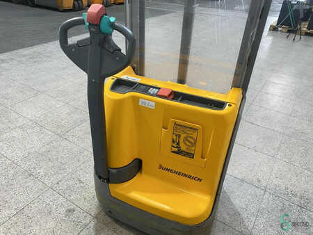 Stapelaars 2016  Jungheinrich EJC 112 (5)