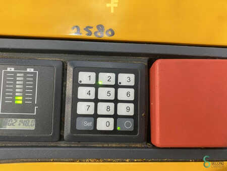 Stapelaars 2016  Jungheinrich EJC 112 (7)