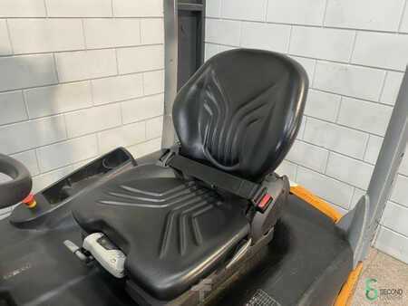 Chariots électriques à 4 roues 2018  Still RX50-13 (10)