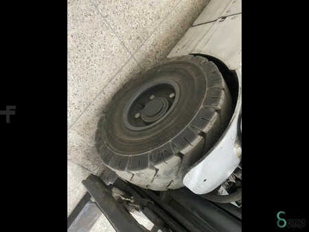 Chariots électriques à 4 roues 2018  Still RX50-13 (17)