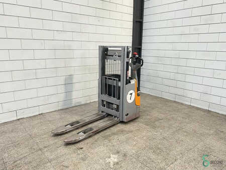 Ruční vysokozdvižný vozík 2019  Still EXV10 (2)