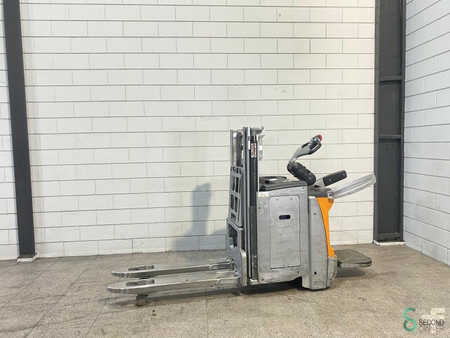 Magasemelésű béka 2022  Still EXD-SF20 (6)