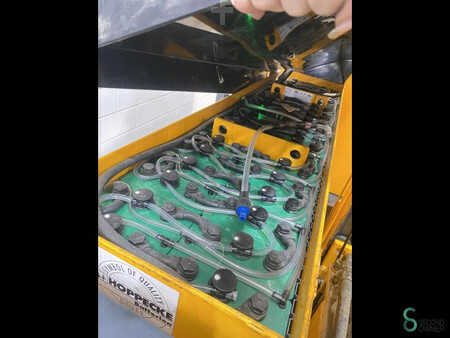 Boční vysokozdvižný vozík 1997  HUBTEX VQ35EL (14)