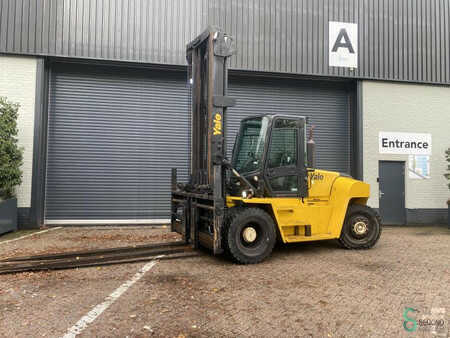 Dieselstapler 2013  Yale GDP 120 DC (1)