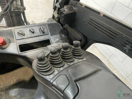 4-wiel elektrische heftrucks 2018  Linde E35L (11)