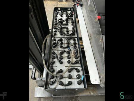 Chariots à mât rétractable 2013  Still FM-X10 (14)