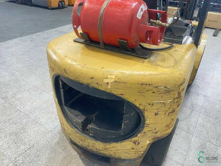 Nestekaasutrukki 2001  CAT Lift Trucks GP 35 K (5)