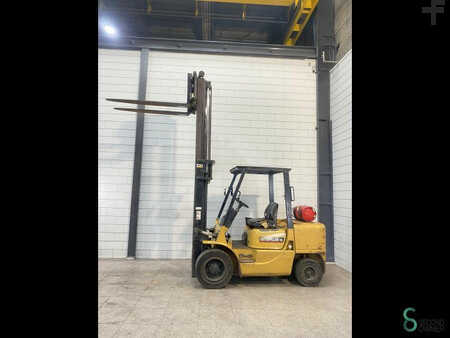 Nestekaasutrukki 2001  CAT Lift Trucks GP 35 K (6)