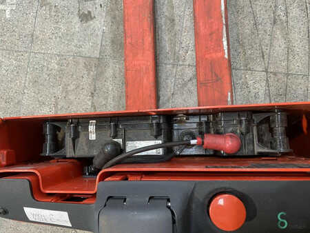 Nízkozdvižný vozík 2023  Linde T14 (12)