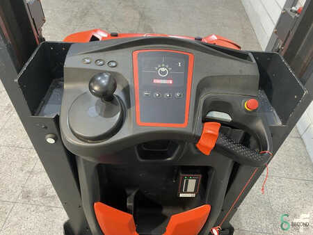 Pystysuora ordreplukker 2019  Linde V10-02 (9)