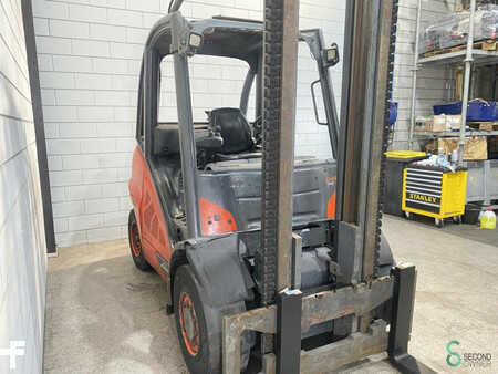 Dízel targoncák 2015  Linde H45D-02 (3)