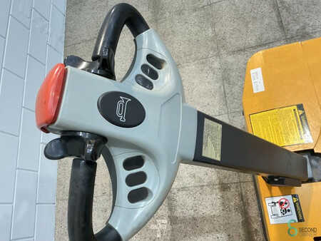 Magasemelésű béka 2012  FAC 4V-XT3020 (12)