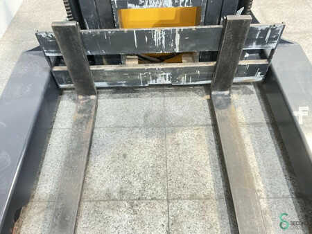 Magasemelésű béka 2012  FAC 4V-XT3020 (4)