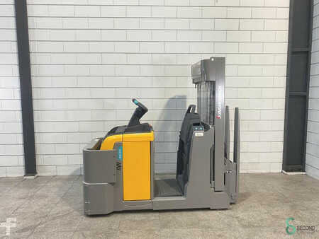 Stapelaars 2017  Jungheinrich ECG214 (1)