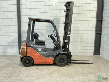 Dieselstapler 2017  Toyota 02-7 FDF 15 (2)