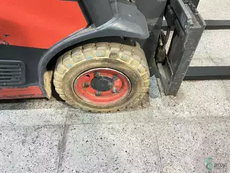 Elektro čtyřkolový VZV 2019  Linde E16-02 (21)