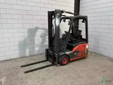 Elektromos 4 kerekű 2020  Linde E14 (2)