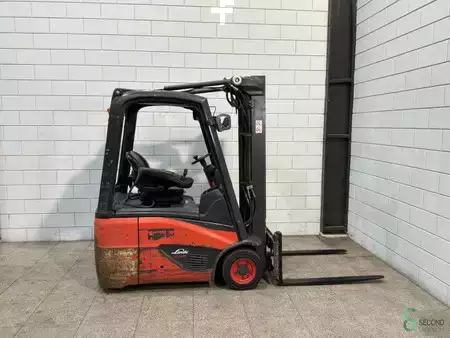 Elektromos 4 kerekű 2020  Linde E14 (4)