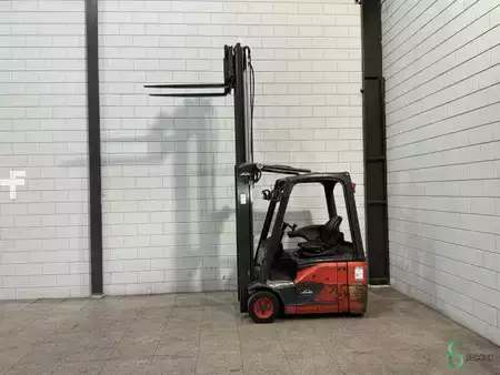 Elektromos 4 kerekű 2020  Linde E14 (7)