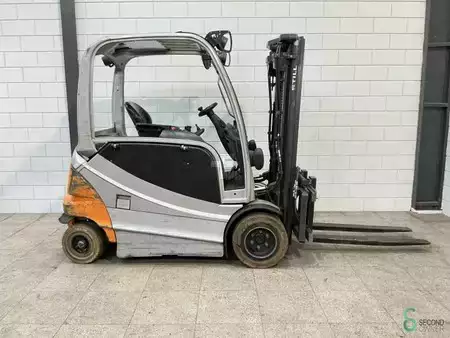 Eléctrica de 4 ruedas 2013  Still RX60-30 (2)