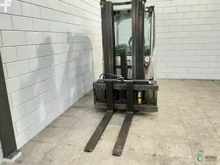 Eléctrica de 4 ruedas 2013  Still RX60-30 (3)