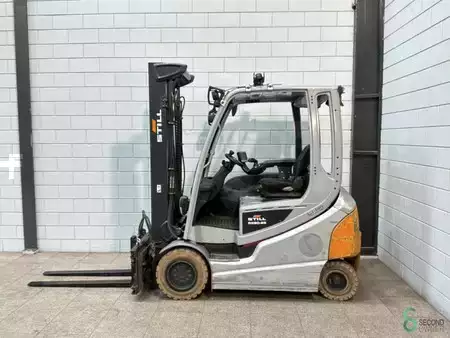 Eléctrica de 4 ruedas 2021  Still RX60-25 (1)