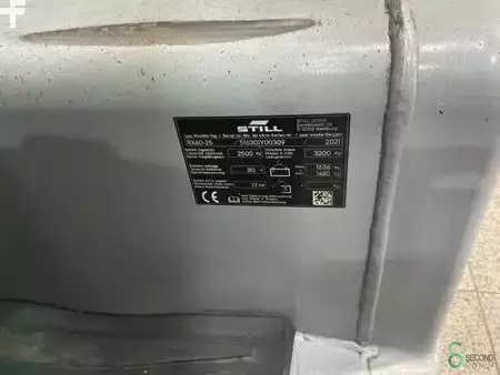 Eléctrica de 4 ruedas 2021  Still RX60-25 (10)