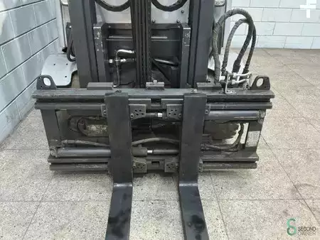 Eléctrica de 4 ruedas 2021  Still RX60-25 (5)