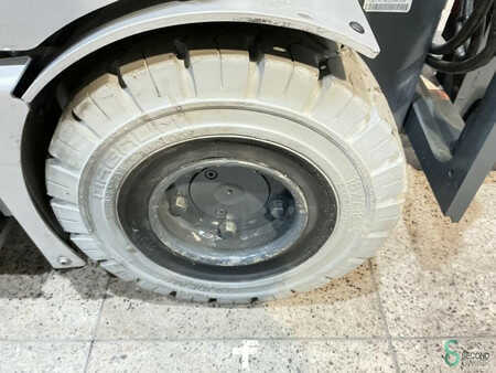 Elektromos 4 kerekű 2019  Still RX20-16P (22)