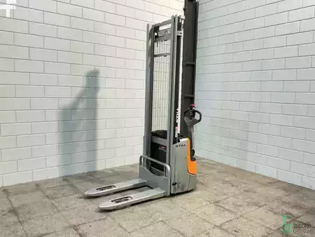 Apilador eléctrico 2022  Still EXV10 (4)